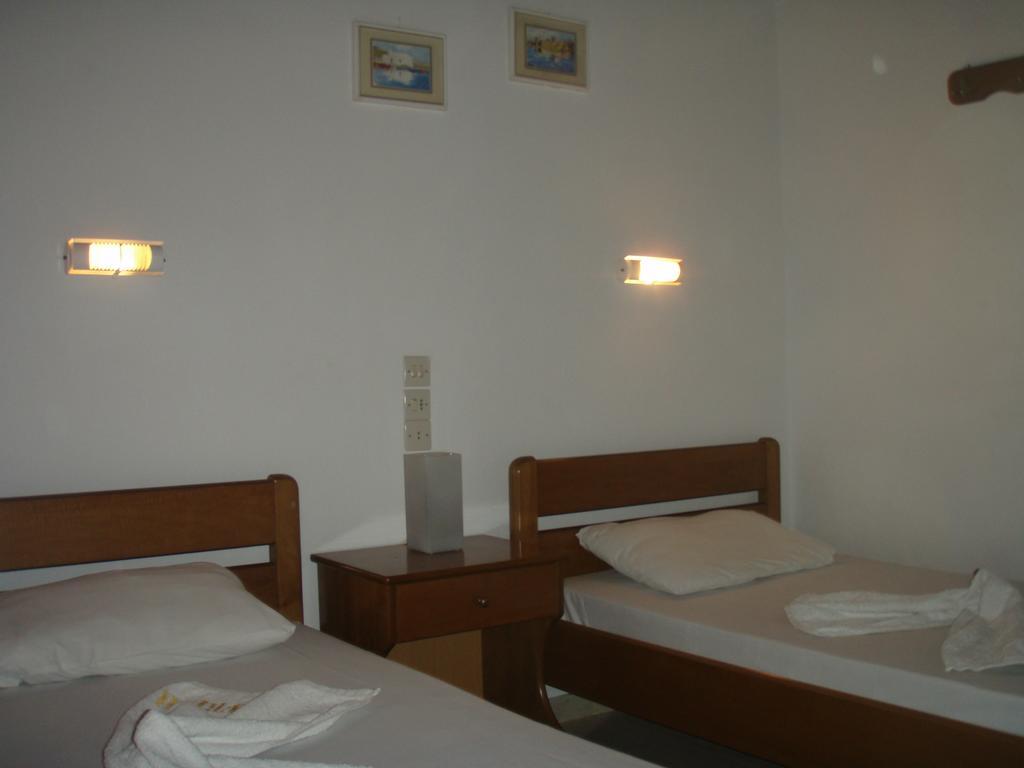 Eros-Iros Portside Stays Skiathos Buitenkant foto